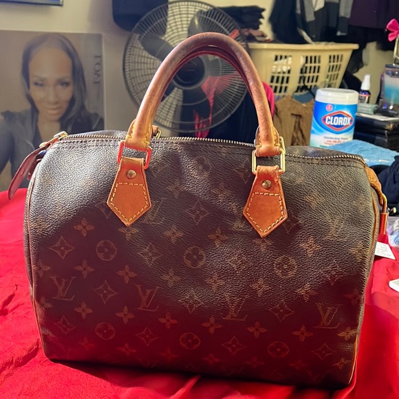 Authentic Louis Vuitton authentic vintage speedy 30 and pretty good condition! - Picture 4 of 10